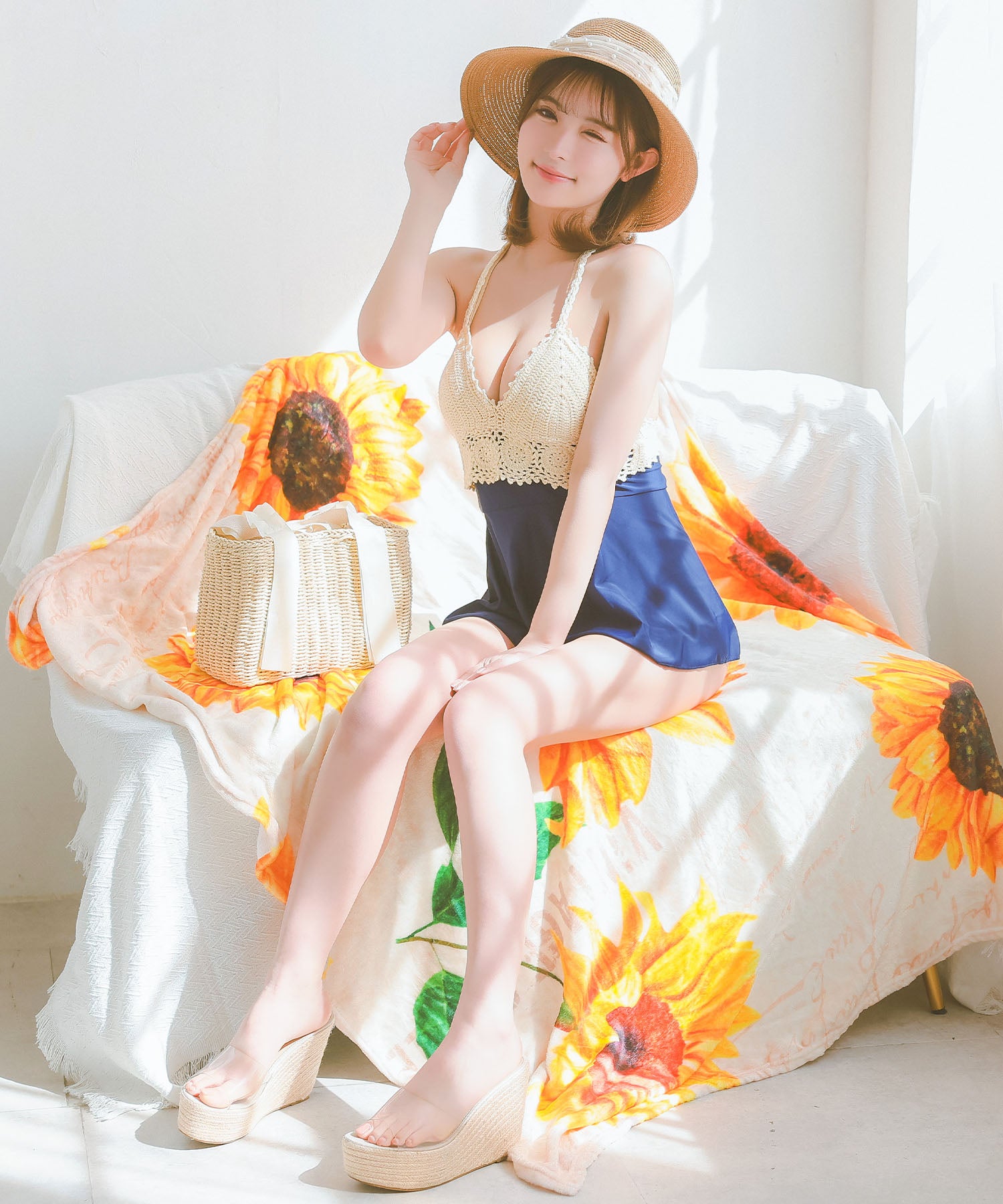 レティカ Retica 水着レディース クロシェ編み ホルターネック 韓国風 体型カバー ガーリー ワンピースビキニ【返品不可商品】 (クリーム×ブルー) クリーム×ブルー