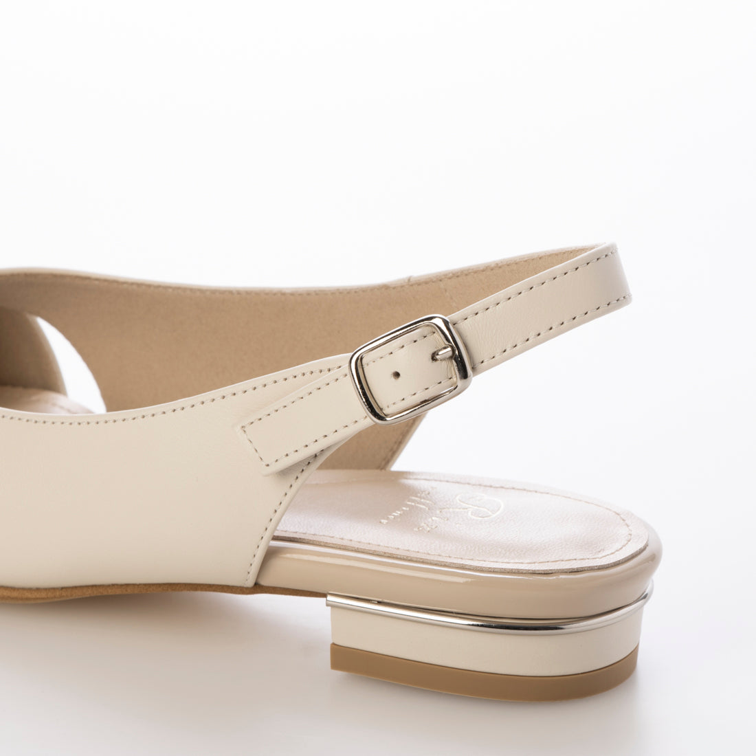 Riz Raffinee Gurkha Design Back Belt Pumps