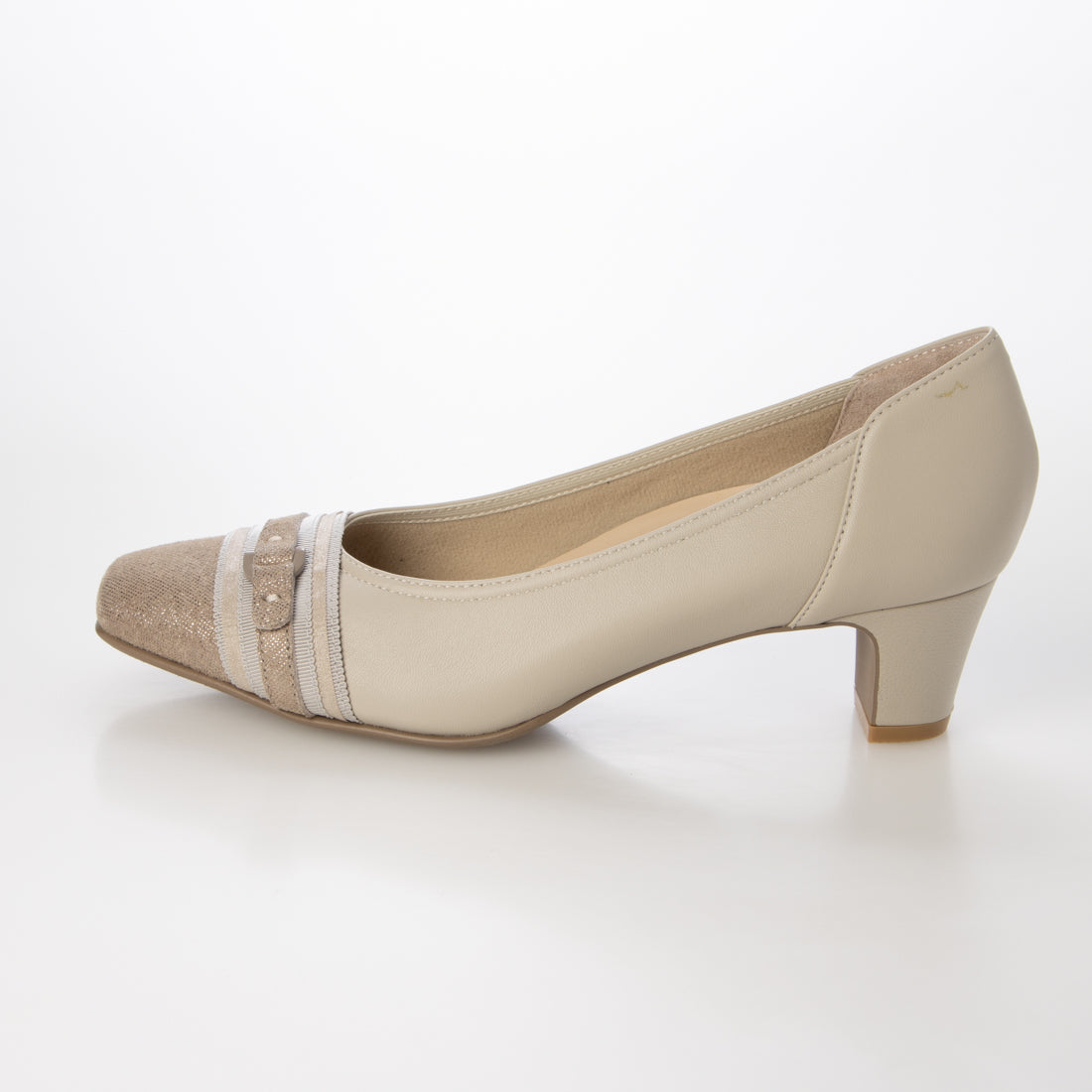 リズ ラフィーネ Riz raffinee 【3E】リボンベルトパンプス (アイボリー) アイボリー