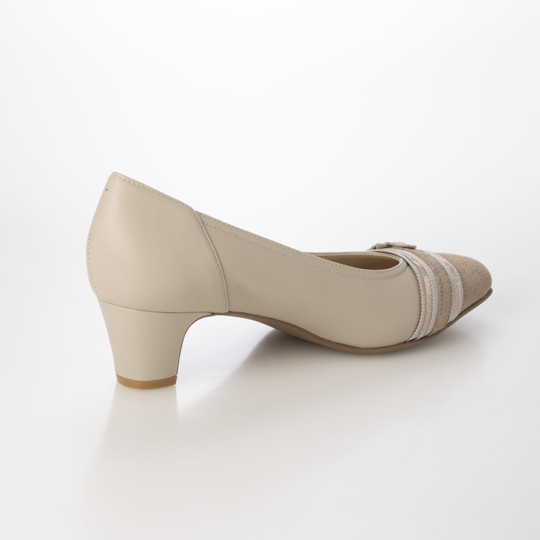 リズ ラフィーネ Riz raffinee 【3E】リボンベルトパンプス (アイボリー) アイボリー