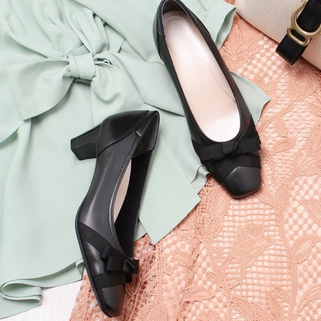 リズ ラフィーネ Riz raffinee 【3E】グログランリボンパンプス