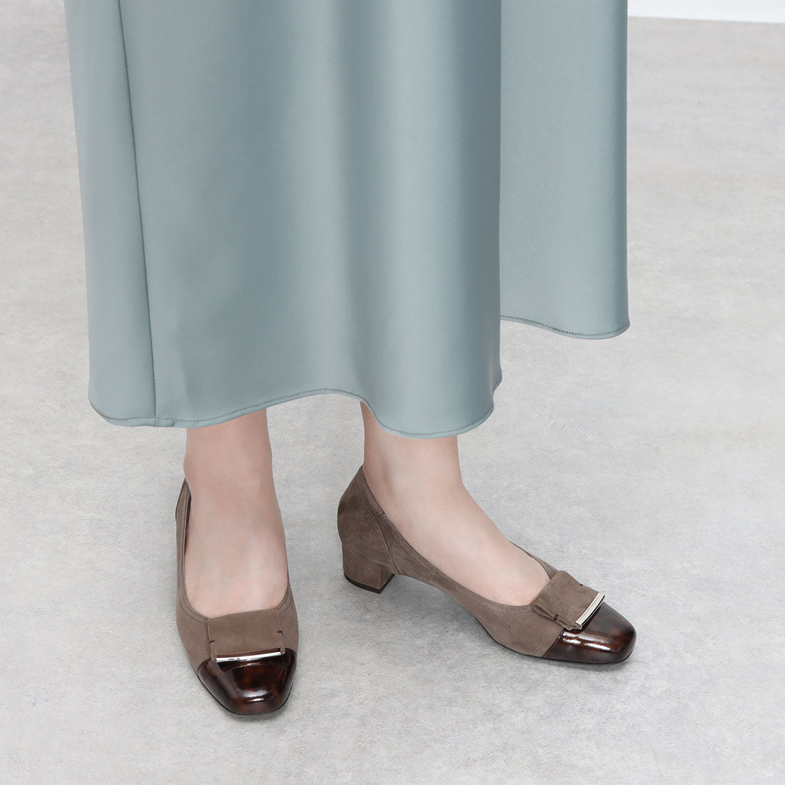 リズ ラフィーネ Riz raffinee 【3E】ローヒールスクエアパンプス