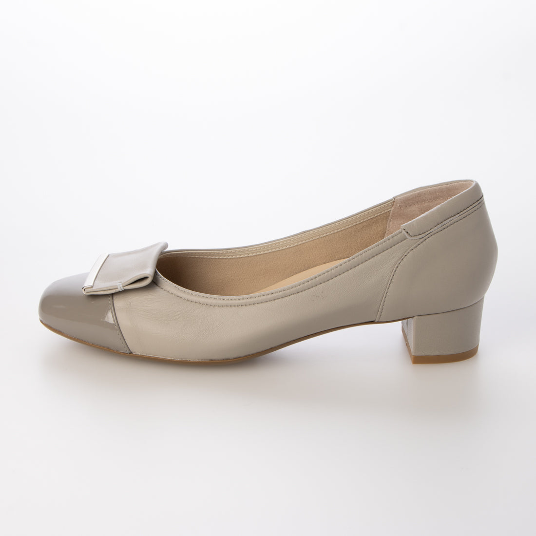 リズ ラフィーネ Riz raffinee 【3E】ローヒールスクエアパンプス