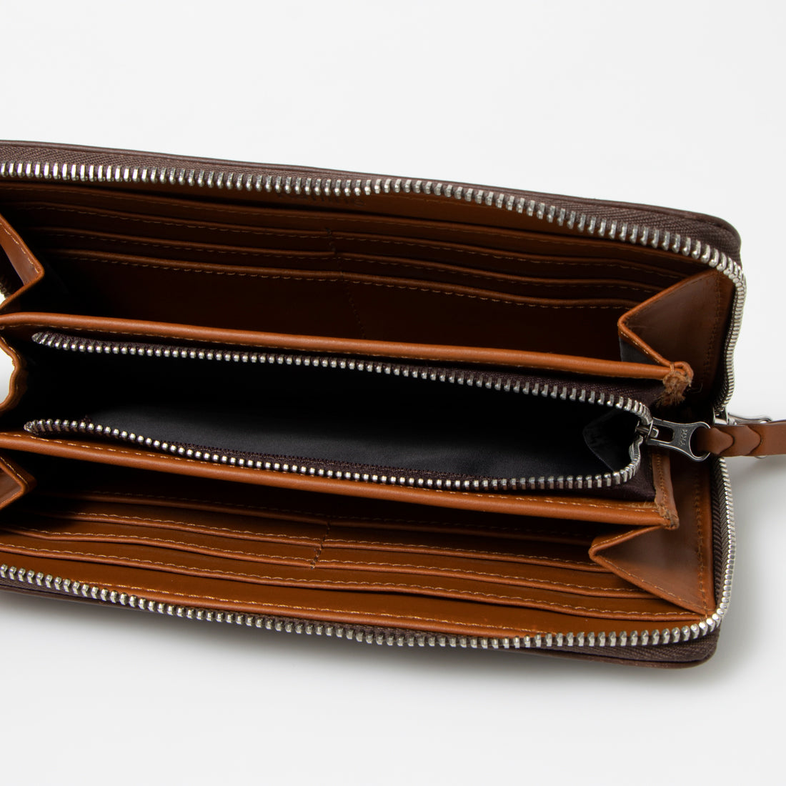Raffine Oil Leather Long Wallet
