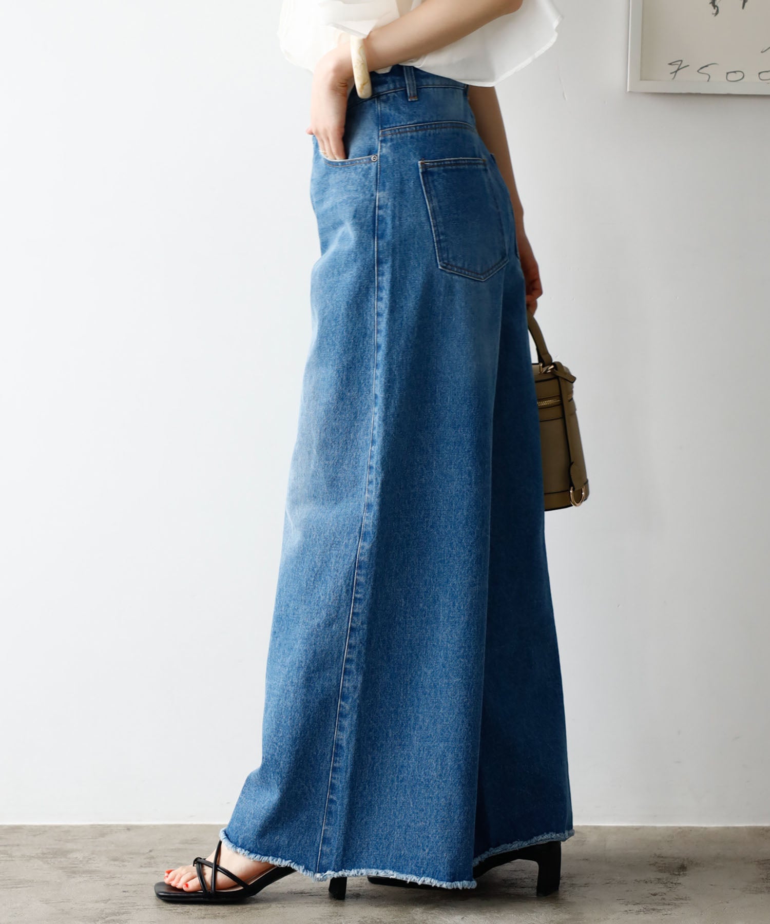 ジーラ GeeRA ウエストデザインデニムバギーパンツ (グレー) ブラック