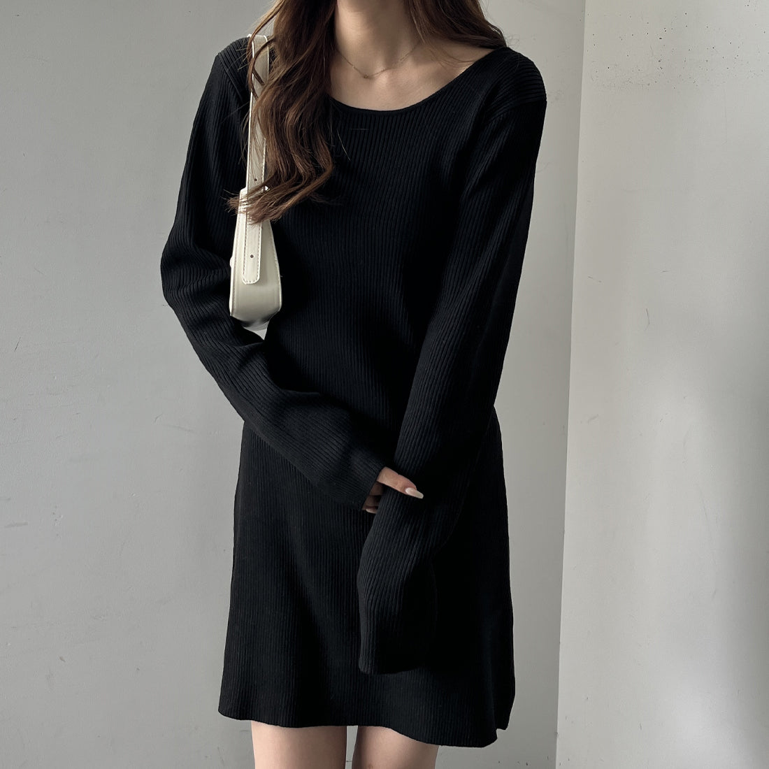 ジーラ GeeRA 【nelliy.】バックオープンワンピース (ブラック(ミニ)) ブラック(ミニ)