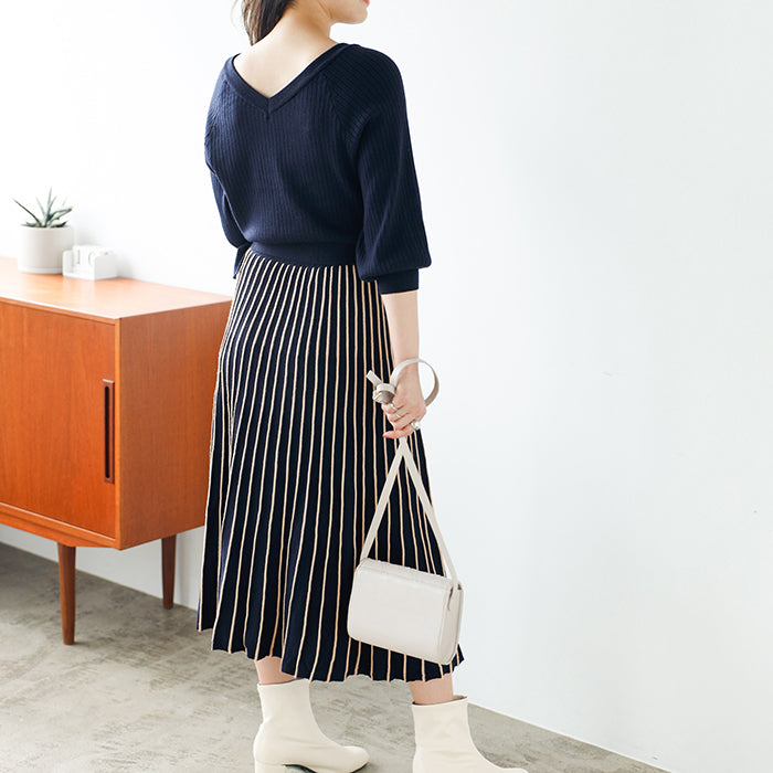 ジーラ GeeRA 前後2WAYプリーツニットワンピース (ネイビー) ネイビー