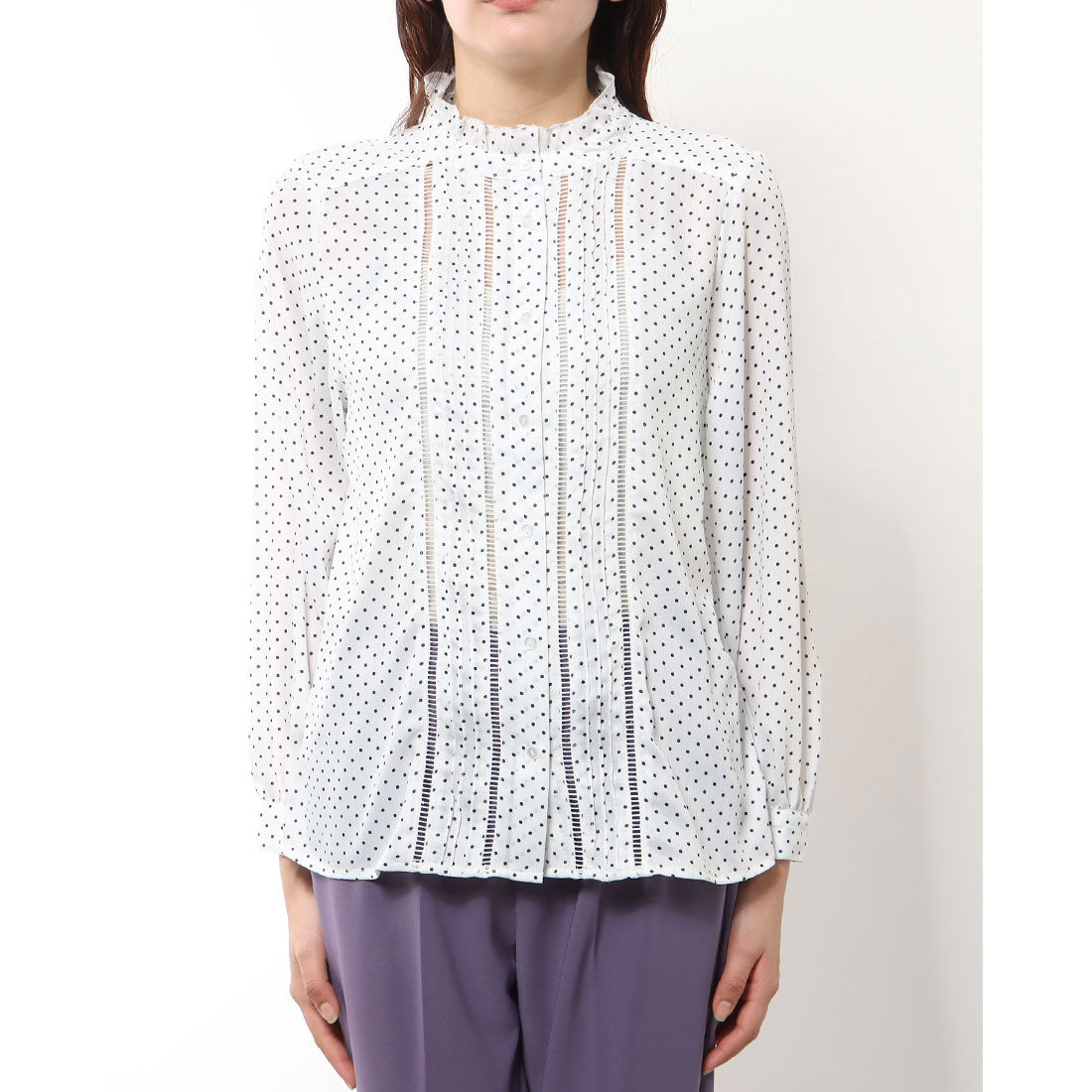 ジーラ GeeRA ドット柄ピンタックブラウス