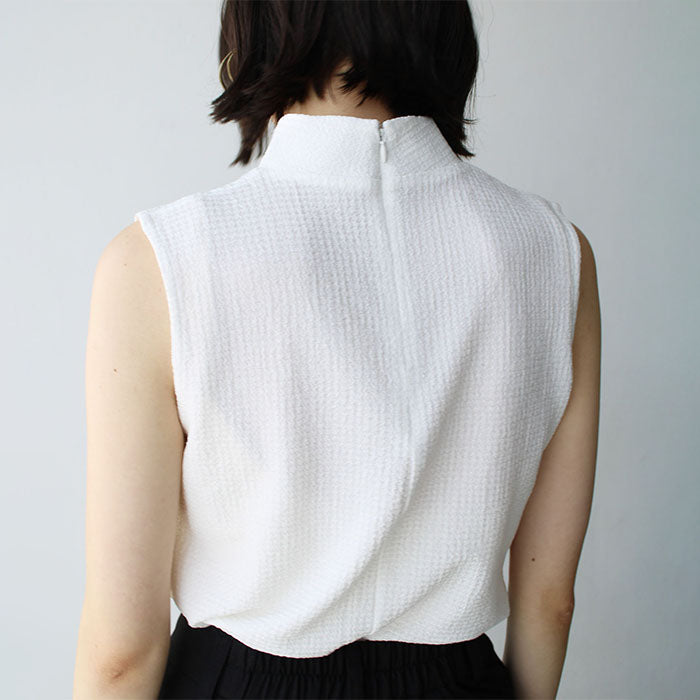 ジーラ GeeRA カットジャカードノースリーブハイネックブラウス