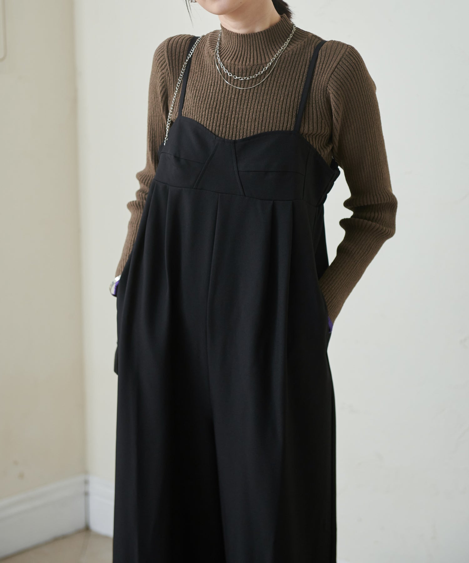 ラナン RANAN 麻調素材デザインサロペット (ブラック) ブラック