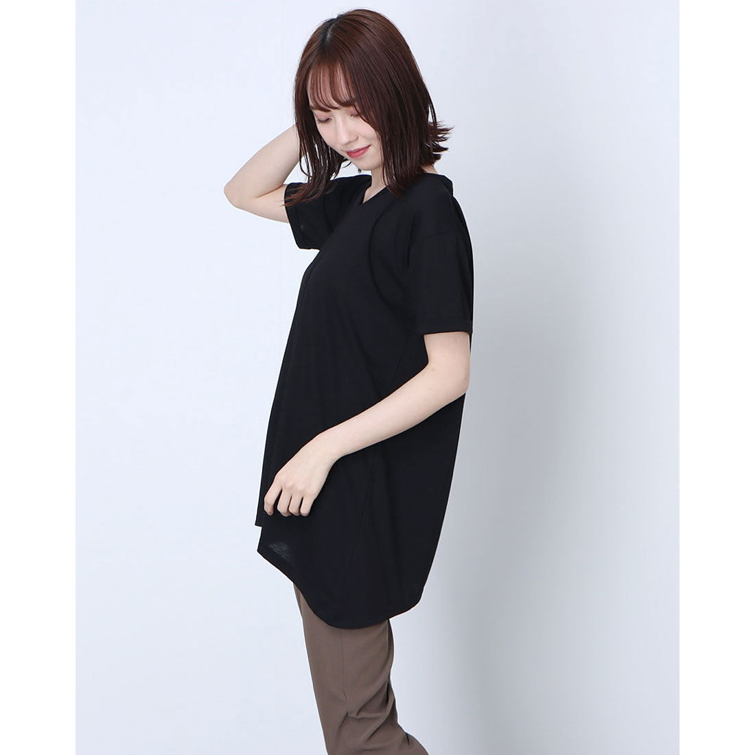 RANAN RANAN Contact Cool Feeling Loose Silhouette V-Neck T-Shirt