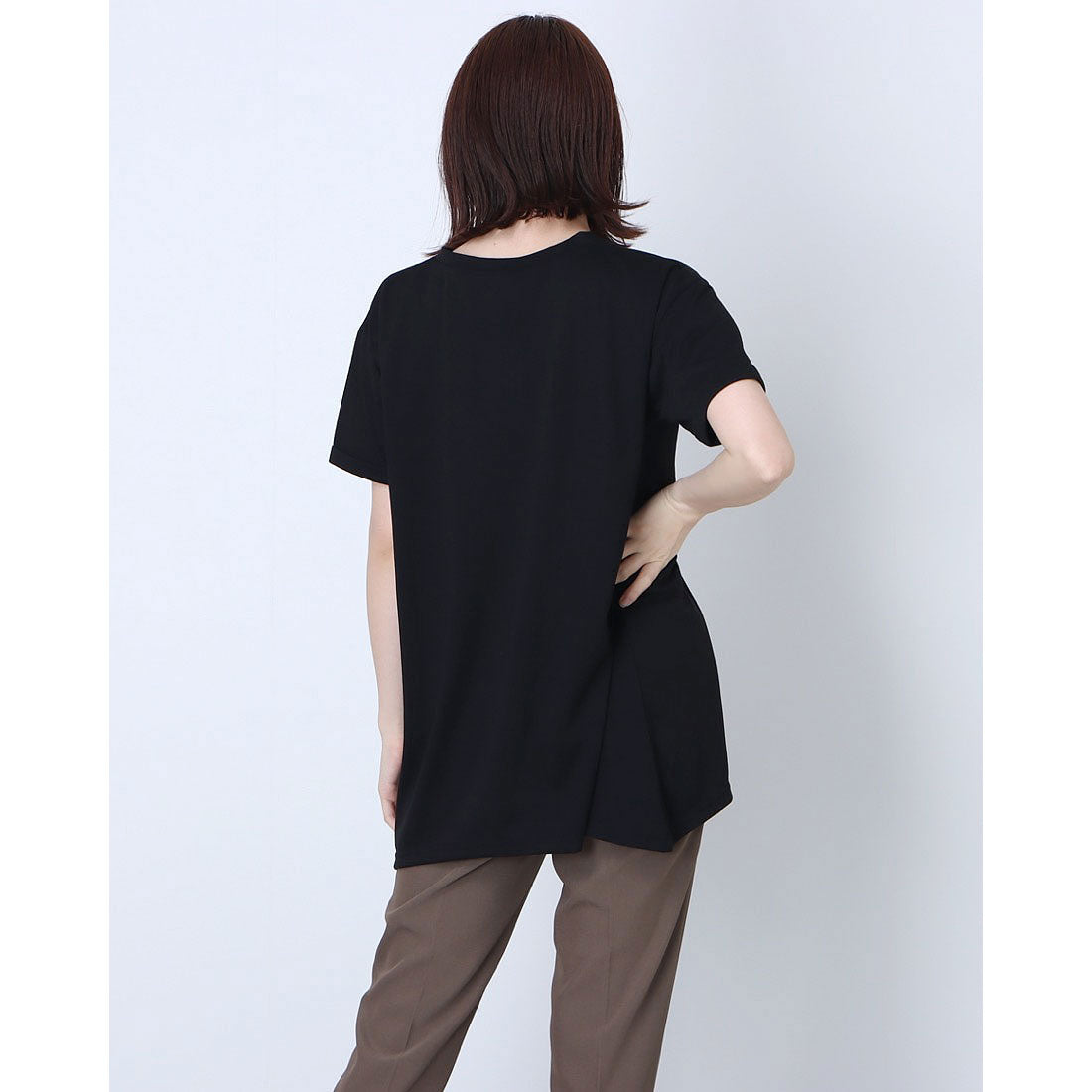 RANAN RANAN Contact Cool Feeling Loose Silhouette V-Neck T-Shirt