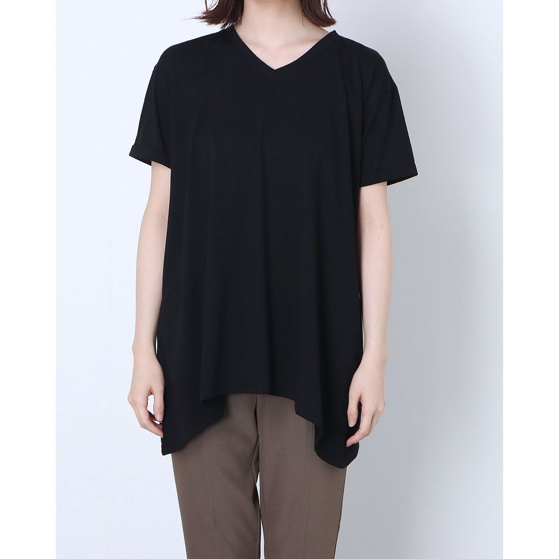 RANAN RANAN Contact Cool Feeling Loose Silhouette V-Neck T-Shirt