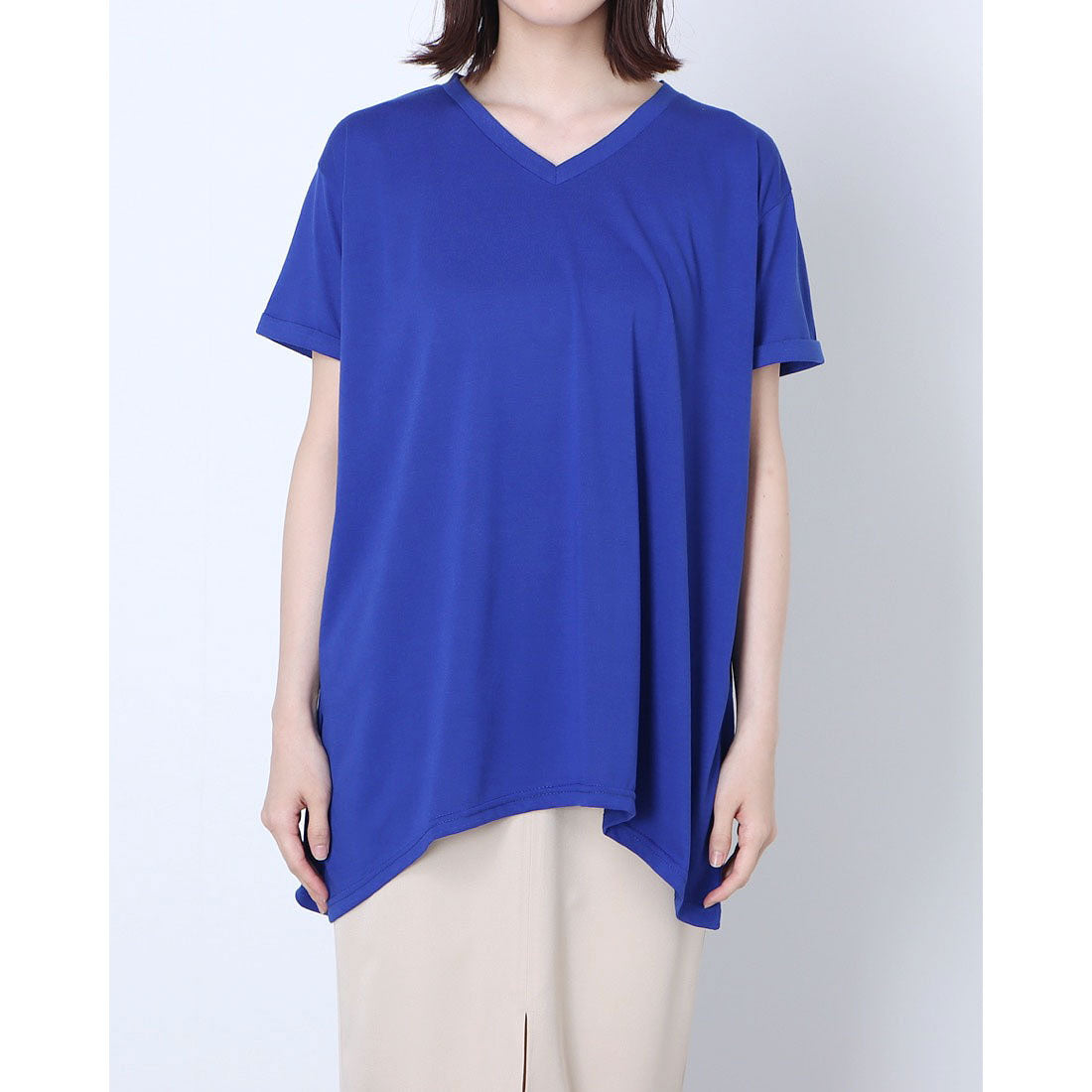 RANAN RANAN Contact Cool Feeling Loose Silhouette V-Neck T-Shirt