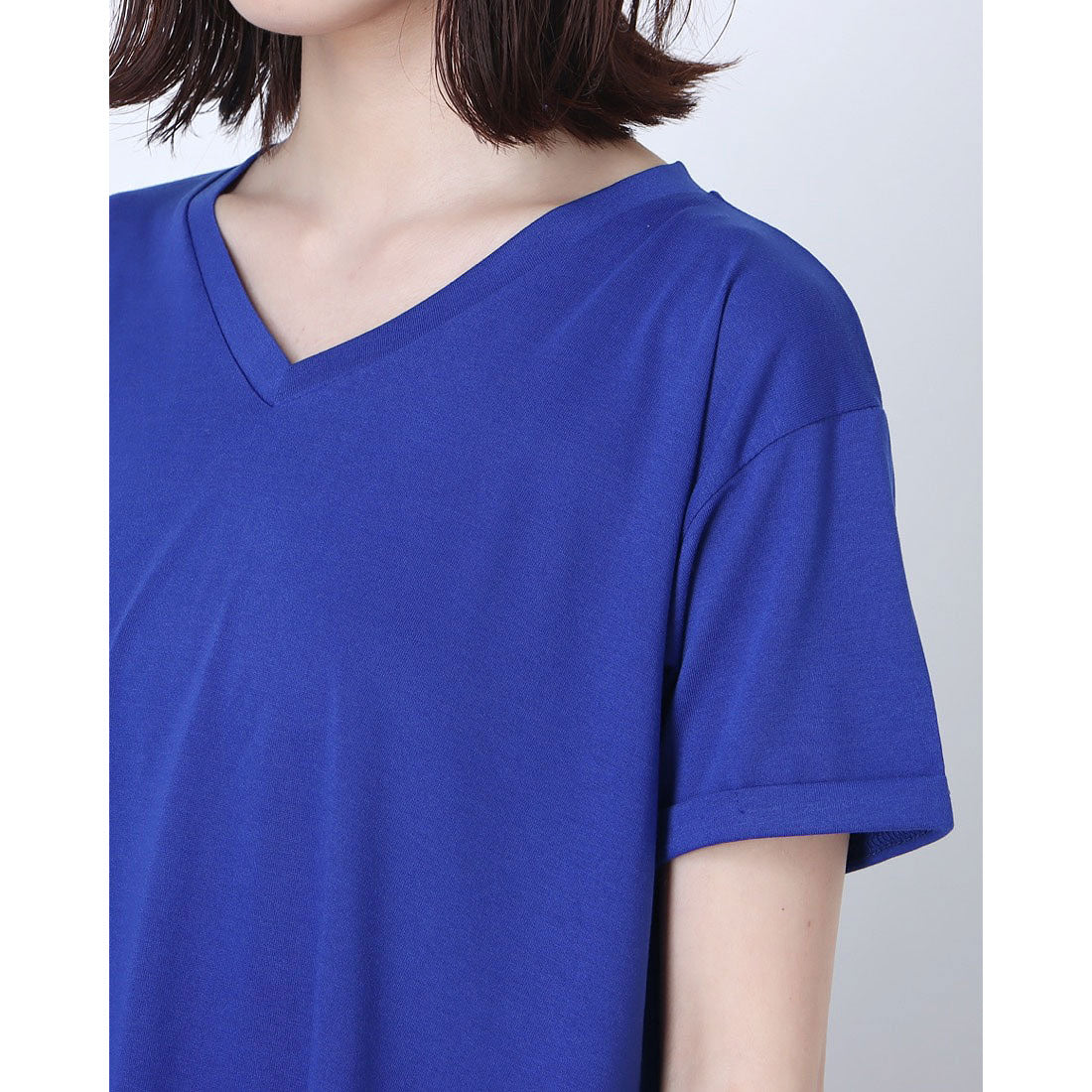 RANAN RANAN Contact Cool Feeling Loose Silhouette V-Neck T-Shirt