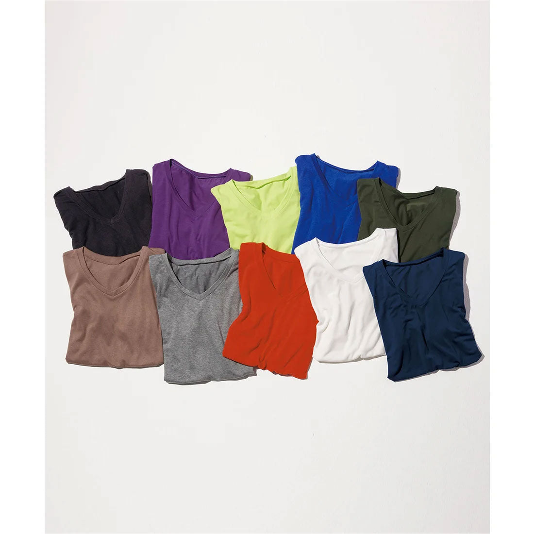 RANAN RANAN Contact Cool Feeling Loose Silhouette V-Neck T-Shirt