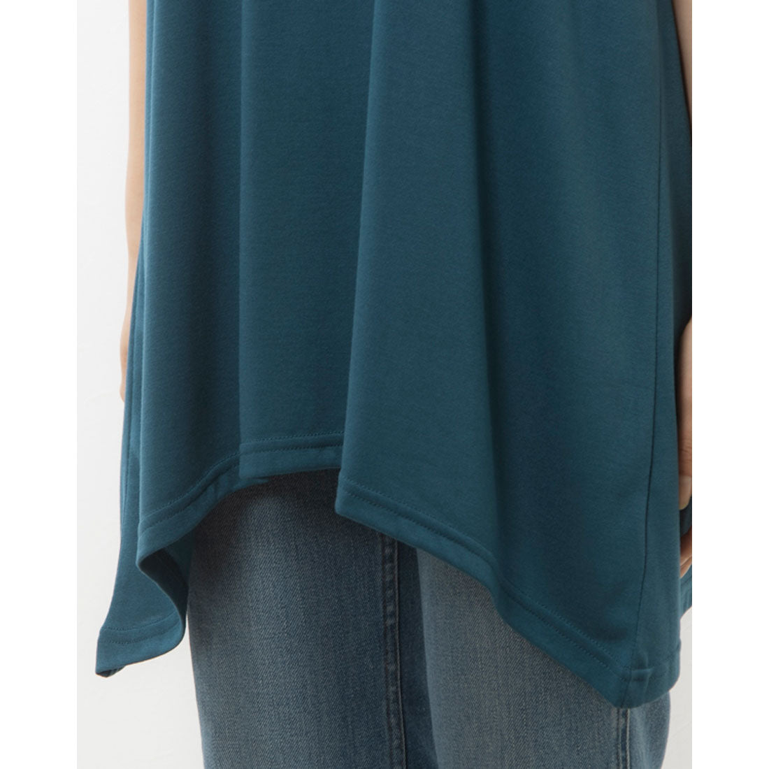 RANAN RANAN Contact Cool Feeling Loose Silhouette V-Neck T-Shirt