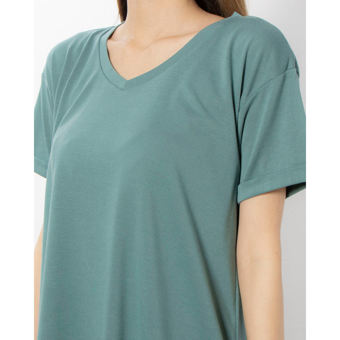 RANAN RANAN Contact Cool Feeling Loose Silhouette V-Neck T-Shirt