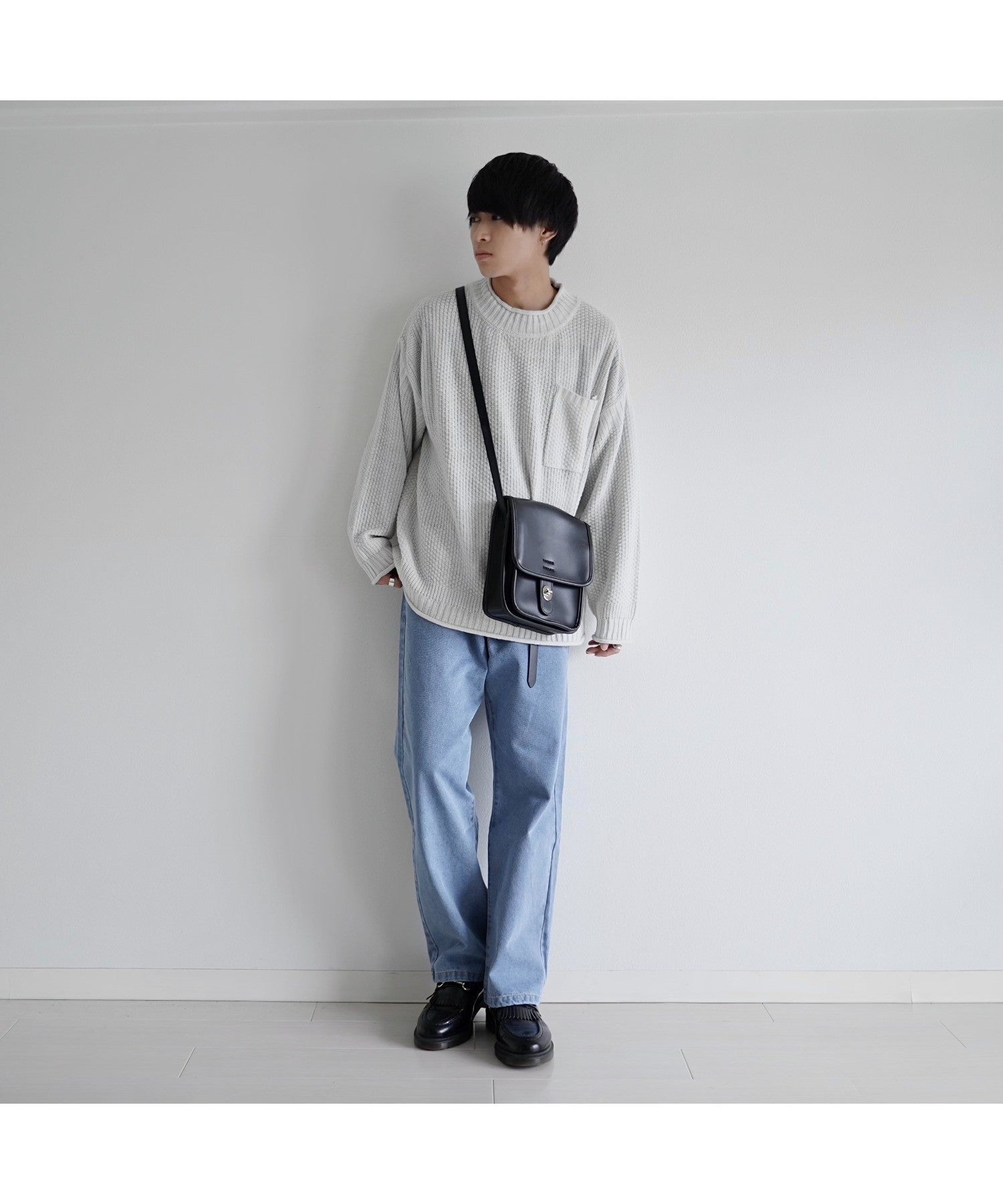 【人気急上昇中】【★人気カラー】リネーム Rename フロントバックルショルダーバッグ (ブラック) BK