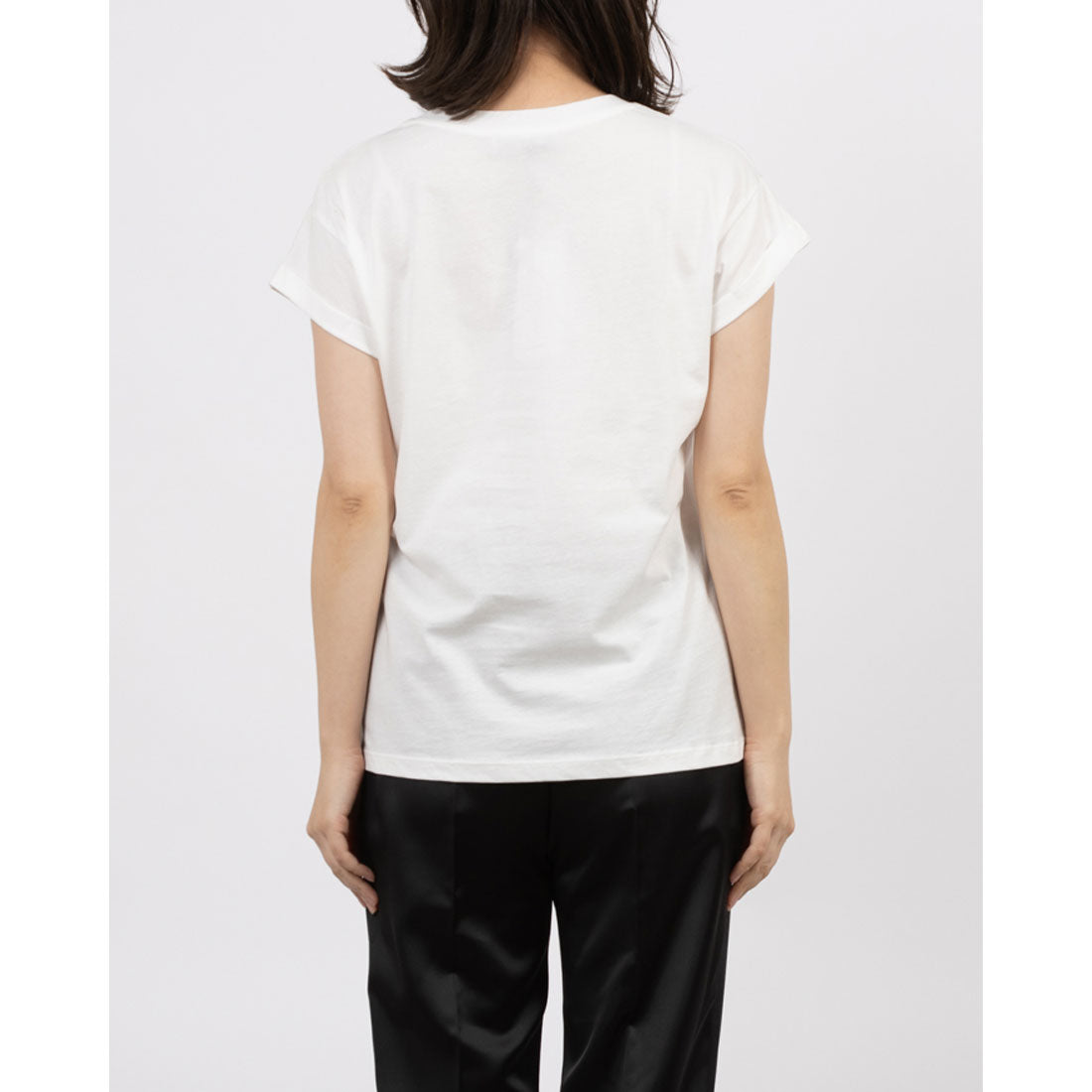 リナシメント RINASCIMENTO ビジューフラワーTシャツ