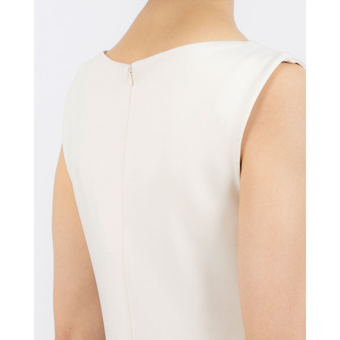 リナシメント RINASCIMENTO ウエストリボンバイカラーフレアワンピース