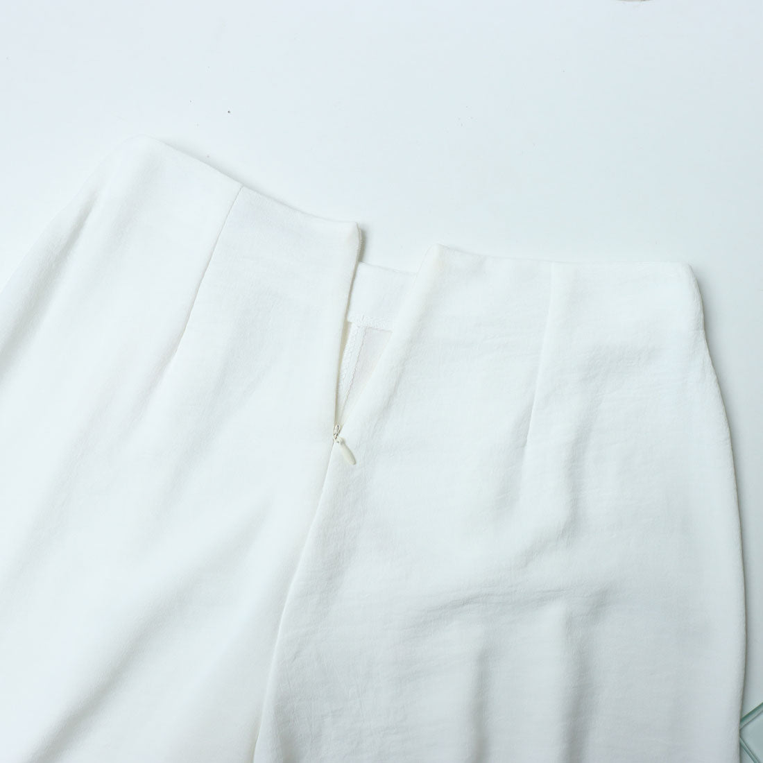 リナシメント RINASCIMENTO チェーンベルトワイドパンツ (Bianco) Bianco