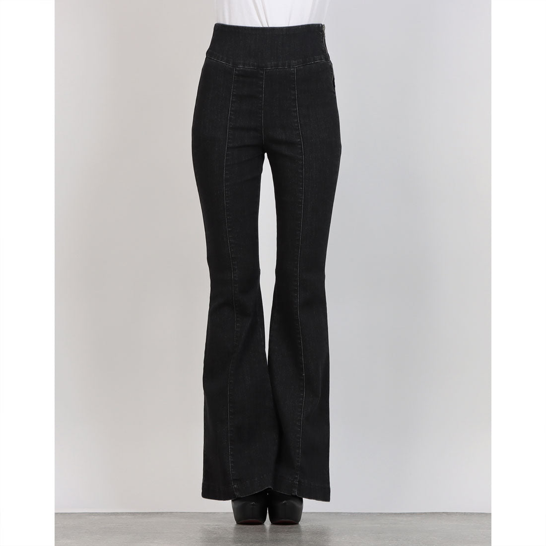 リナシメント RINASCIMENTO サイドジップ切替デニムPT (Nero) Nero