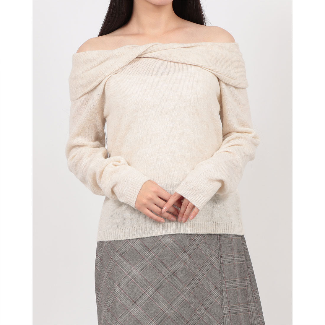 リナシメント RINASCIMENTO ツイストオフショルニットトップス (Panna Bianco) Panna Bianco