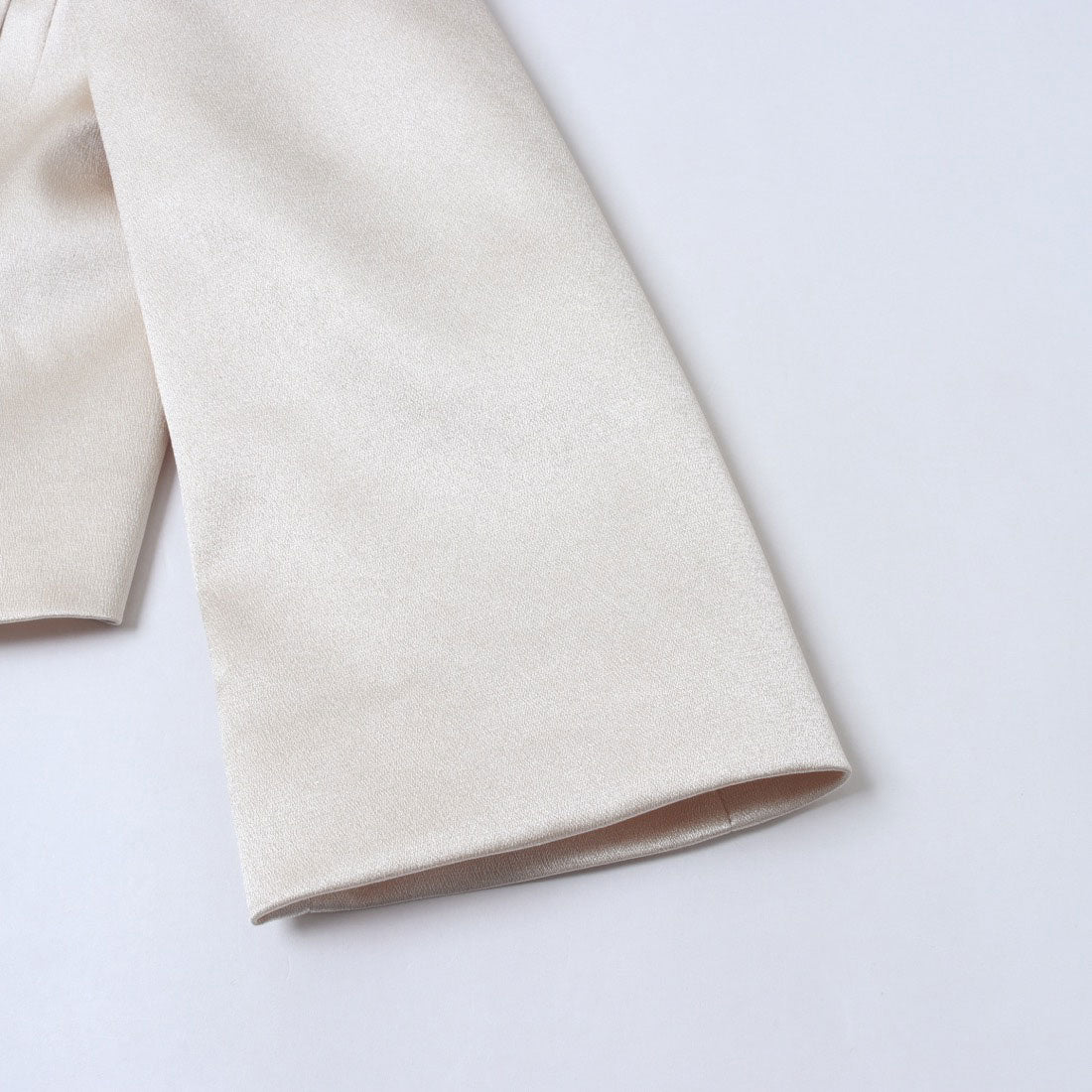 リナシメント RINASCIMENTO シャイニーテーラーショートJK (Beige Chiaro) Beige Chiaro