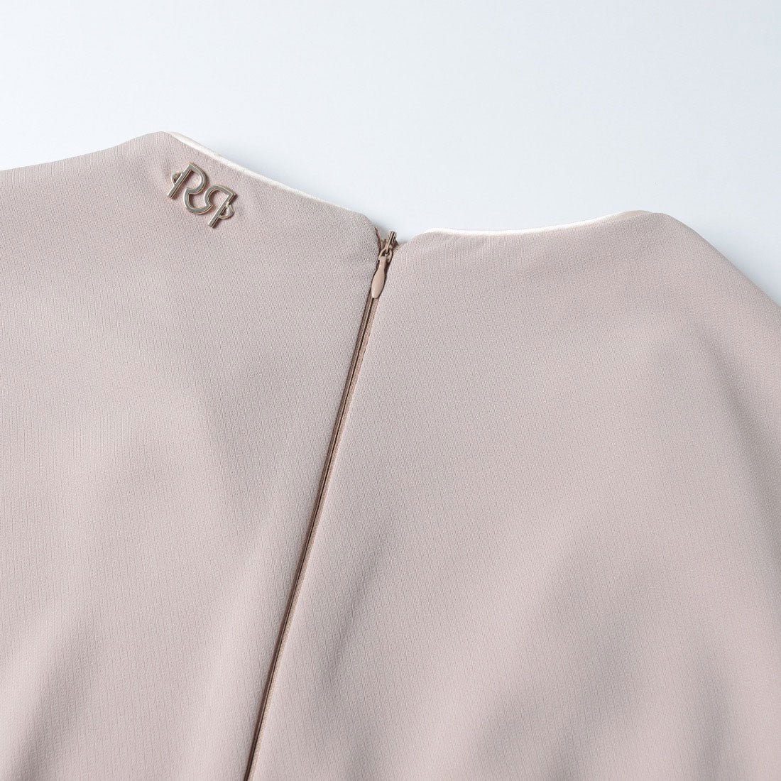 リナシメント RINASCIMENTO パイピングカシュクールオールインワン (Tortora Beige) Tortora Beige
