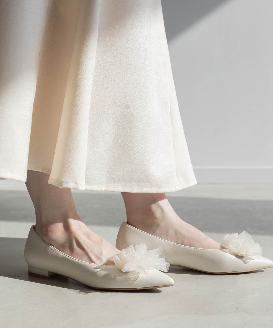 ランダ RANDA 3E 2WAY フリルフラットパンプス (IVORY) IVORY