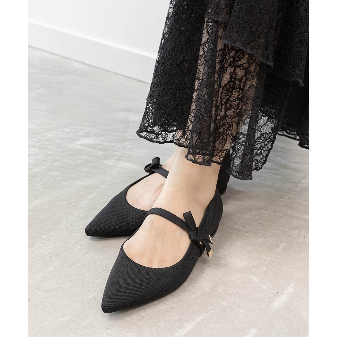 ランダ RANDA 【SUSTAINABLE】リボンベルトニットフラットパンプス (BLACK) BLACK