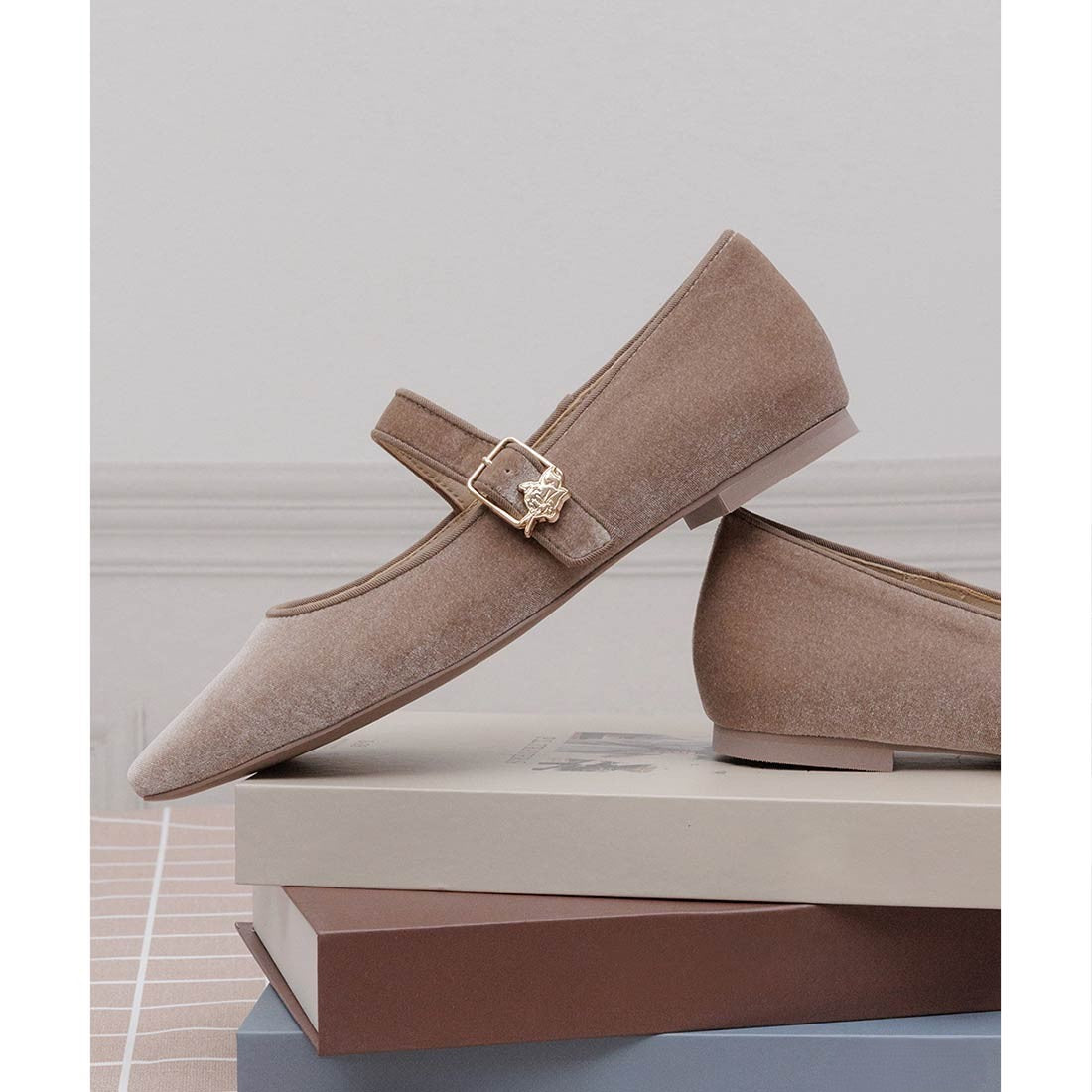 ランダ RANDA 【TOM and JERRY】2WAY メリージェーンリボンフラットパンプス (BEIGE) BEIGE