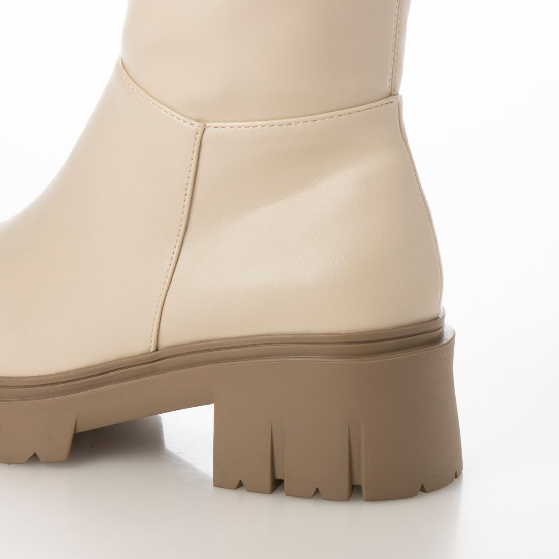 ランダ RANDA カットワークデザインボリュームソールブーツ (IVORY) IVORY