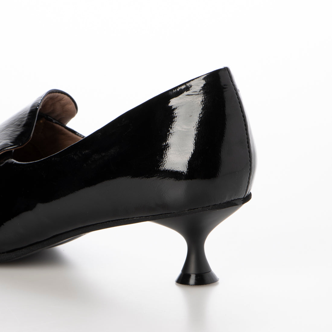 ラボ キゴシ ワークス RABOKIGOSHI works 4cm本革ポインテッドトウローファーパンプス