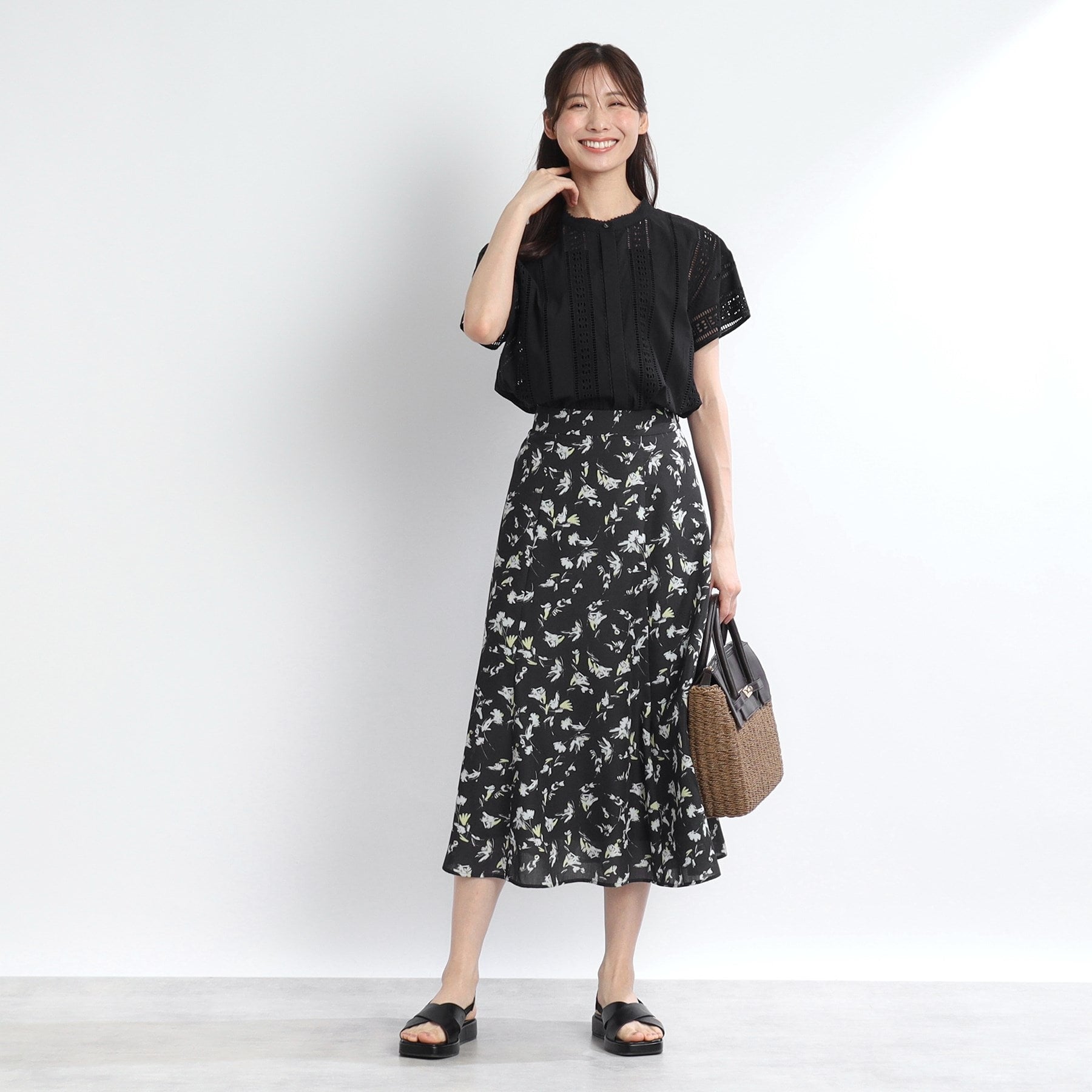 リフレクト Reflect 【マシンウォッシュ可】フラワー柄フレアスカート (オフホワイト(103)) オフホワイト(103)