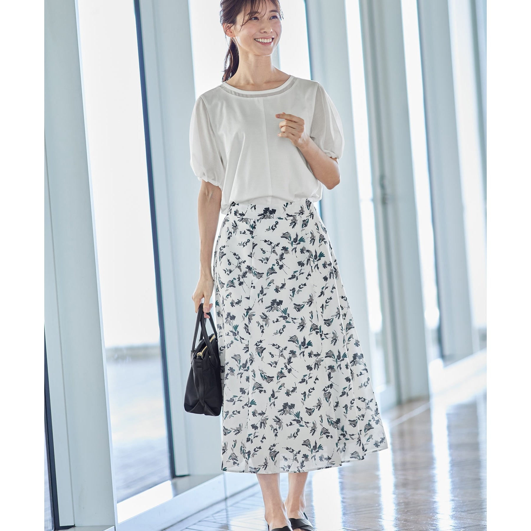 リフレクト Reflect 【マシンウォッシュ可】フラワー柄フレアスカート (オフホワイト(103)) オフホワイト(103)