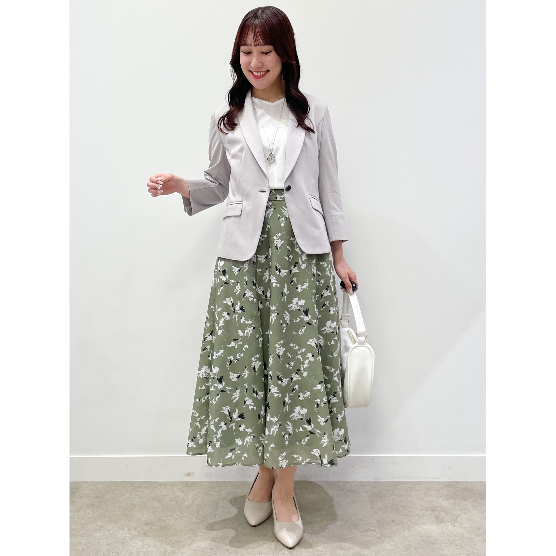 リフレクト Reflect 【マシンウォッシュ可】フラワー柄フレアスカート (オフホワイト(103)) オフホワイト(103)