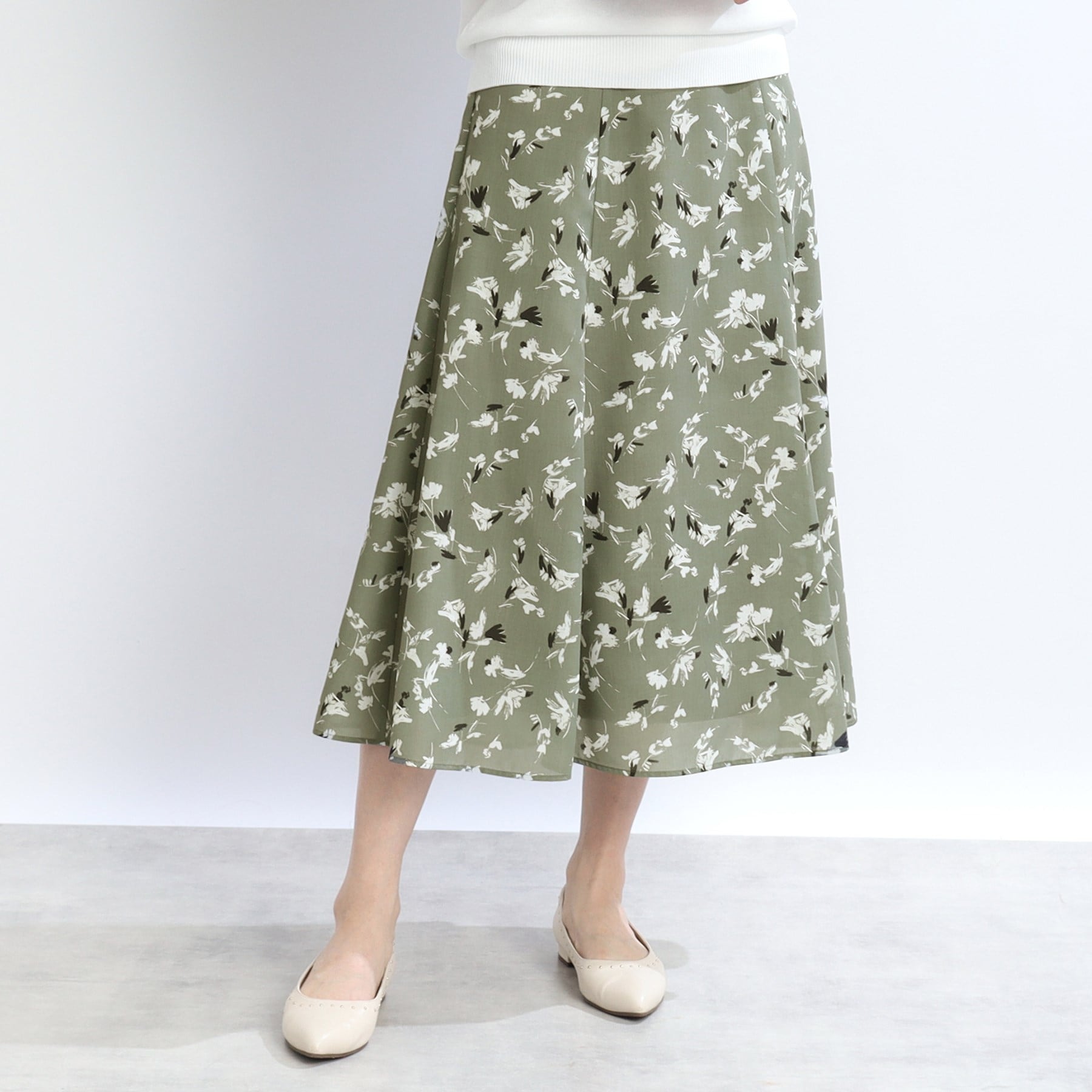 リフレクト Reflect 【マシンウォッシュ可】フラワー柄フレアスカート (オリーブグリーン(126)) オリーブグリーン(126)