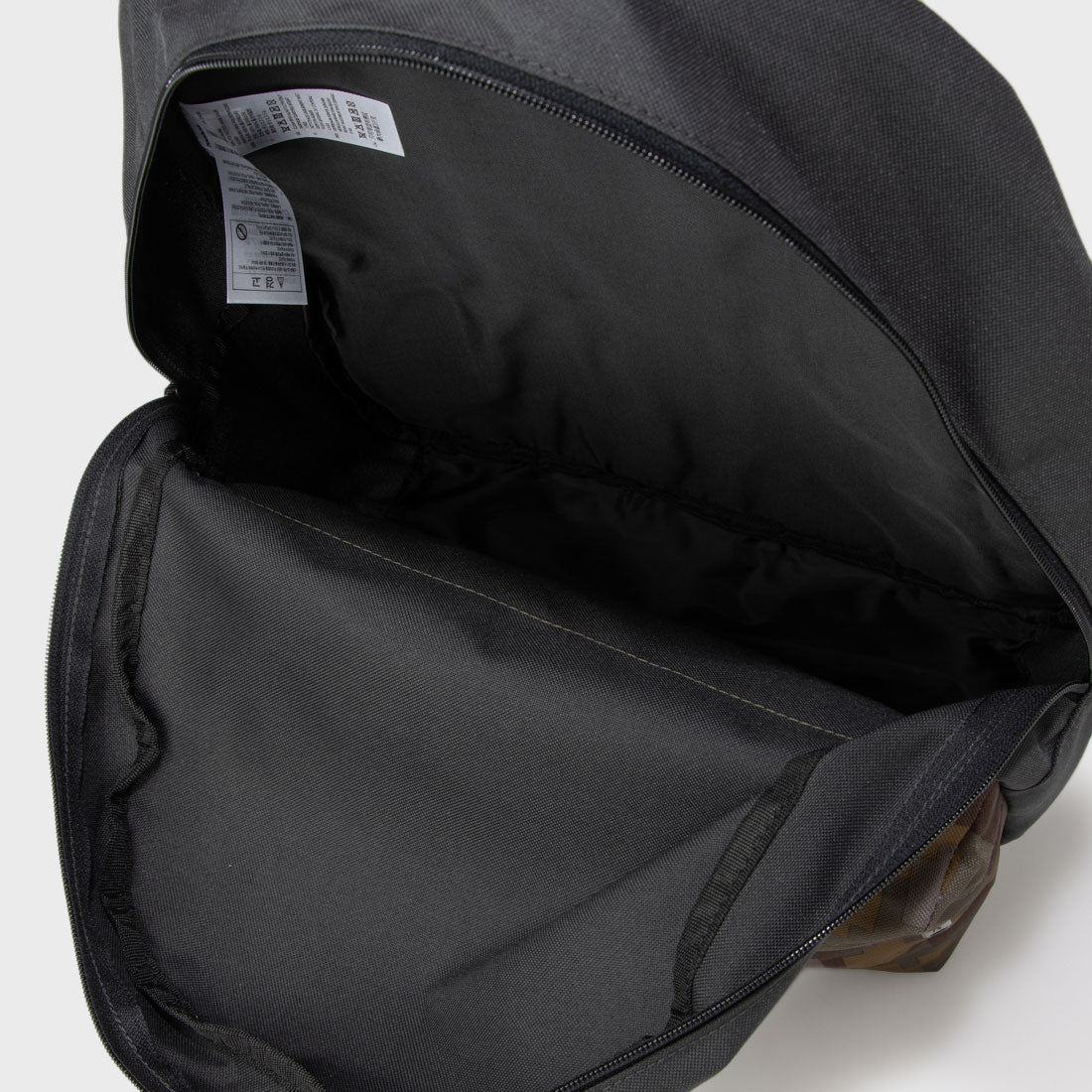 アクト コア グラフィック バックパック / Act Core LL Graphic Backpack