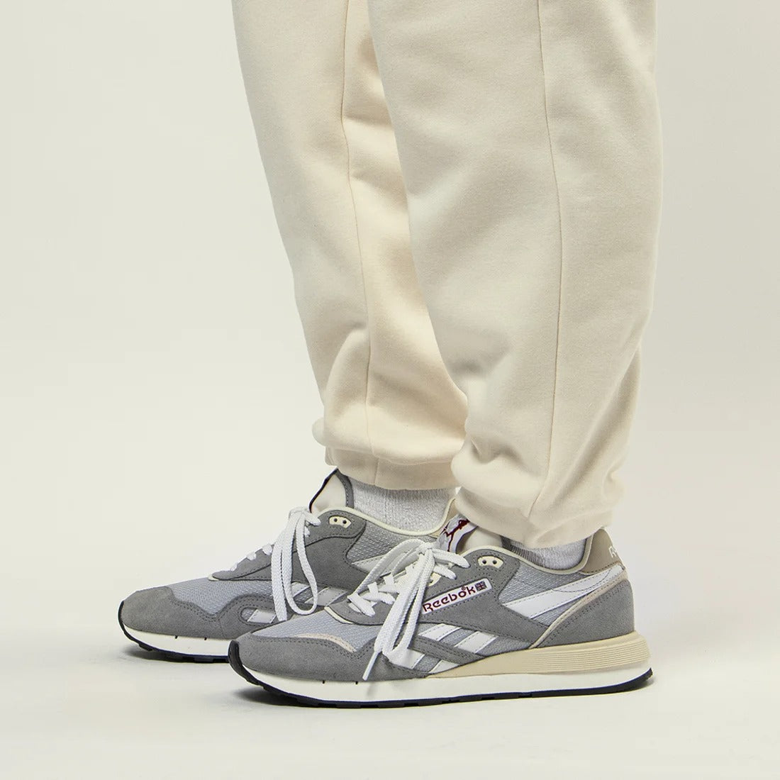 クラシック ナイロン 89 / CLASSIC NYLON 89 (グレー) グレー