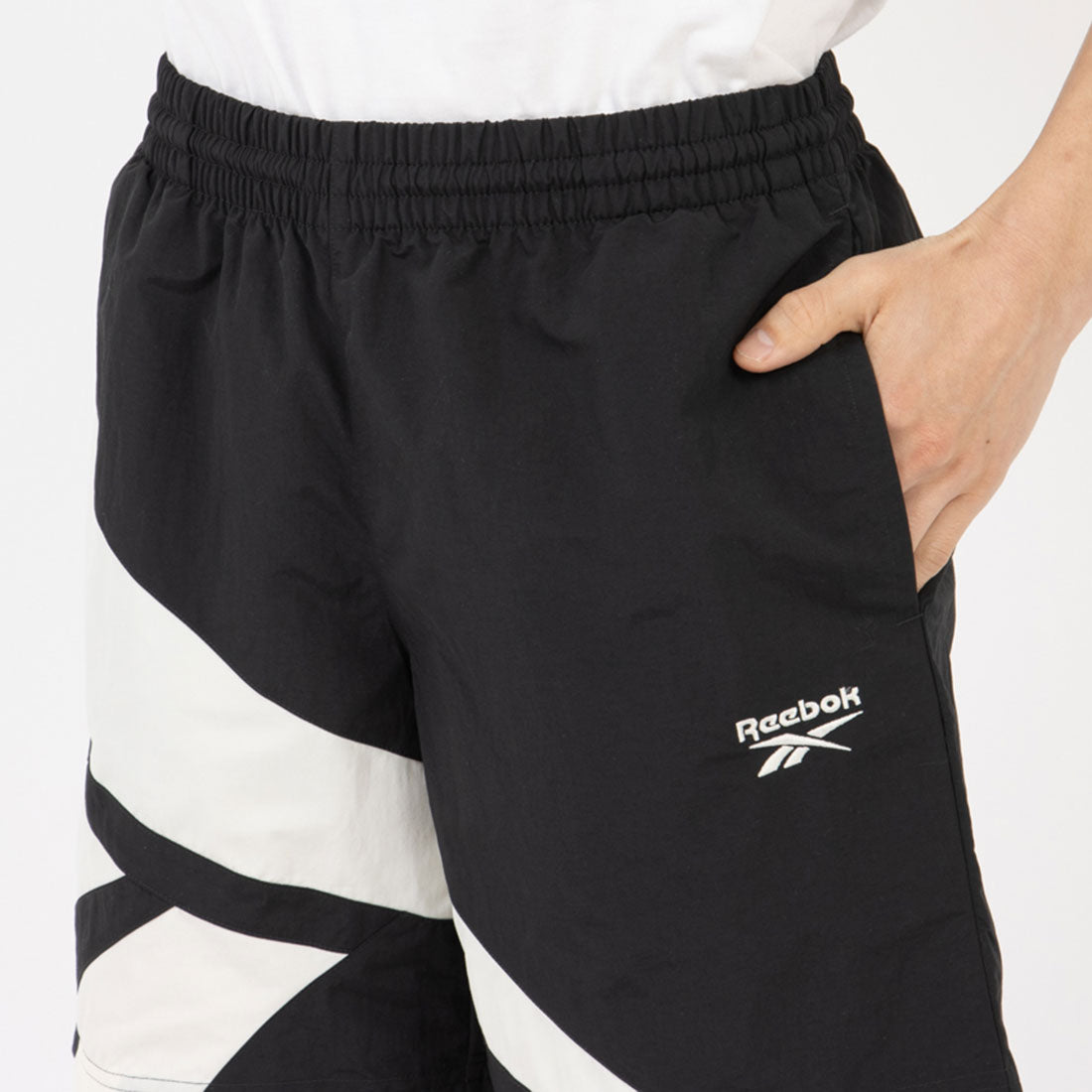Classic Vector Woven Shorts / CL F FR VECTOR WOVEN SHORT