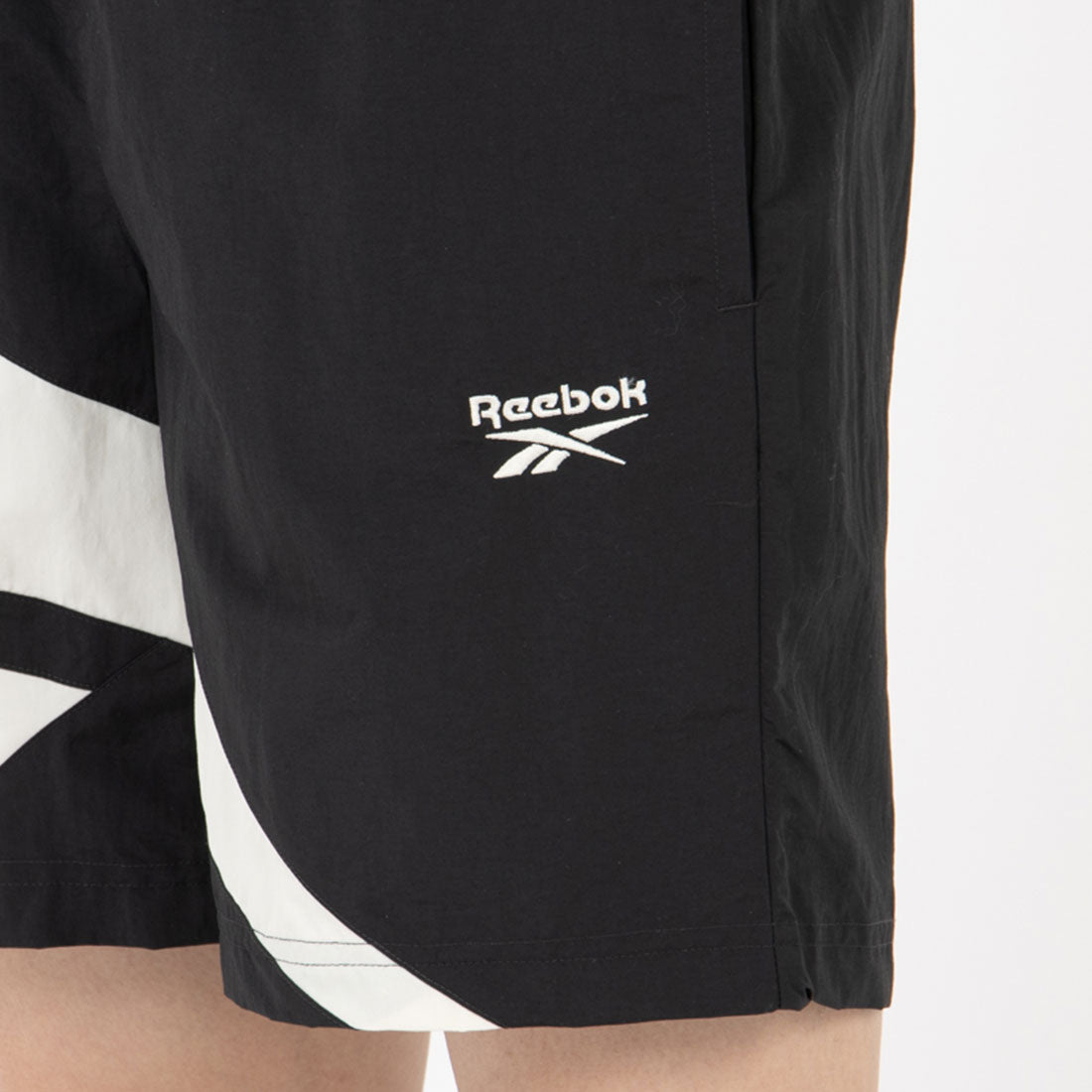 Classic Vector Woven Shorts / CL F FR VECTOR WOVEN SHORT