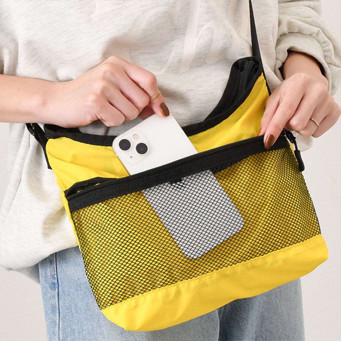 Real Style Shoulder Bag for Men and Women, Lightweight, Small, nylon, Crossbody, Shoulder Carry, Pouch, Small Item Holder, Mesh, Mini, Stylish, Casual