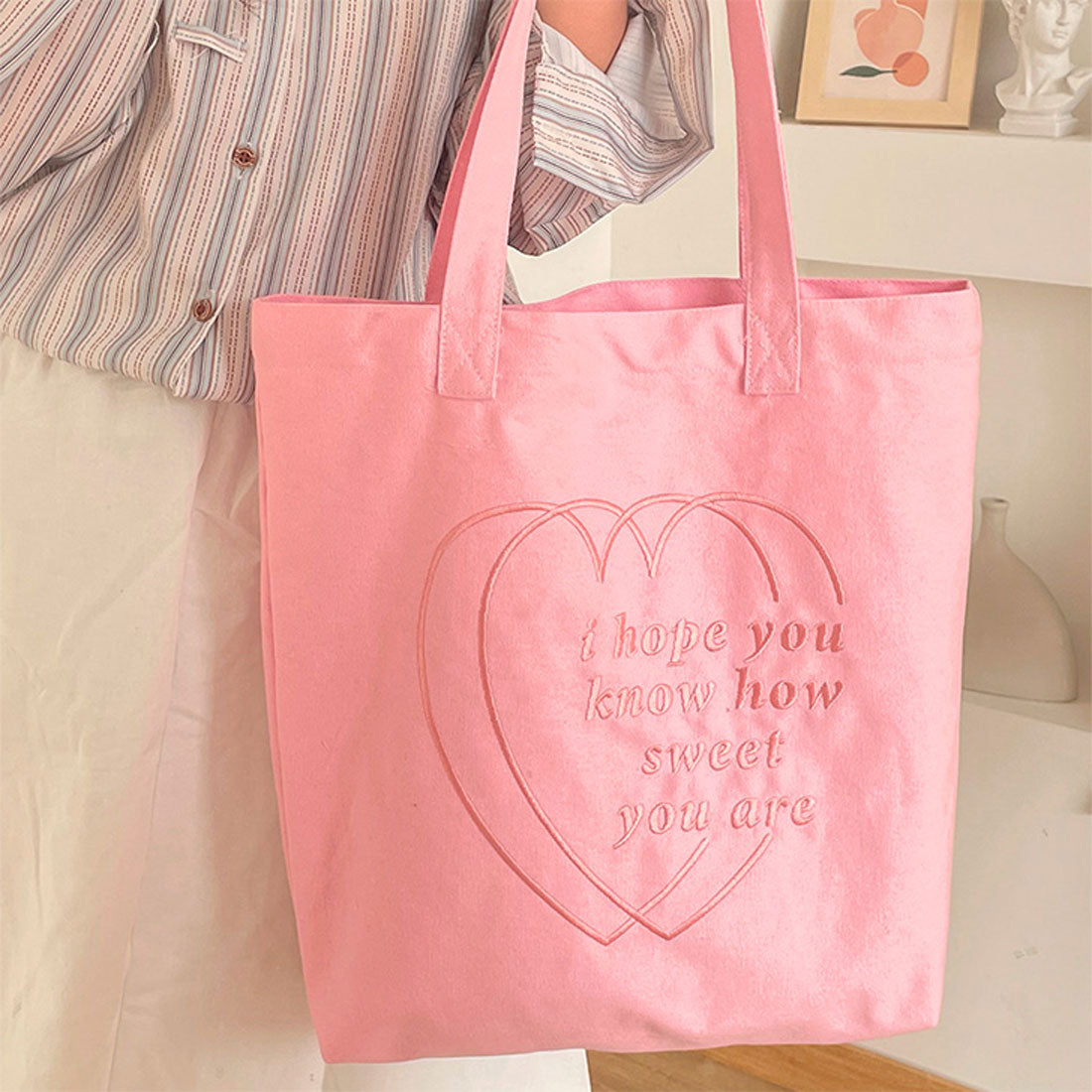 リアルスタイル REAL STYLE トートバッグ レディース A4 B4 大きめ 大容量 帆布 キャンバス 軽い 軽量 肩掛け 手提げ マチ付き マチ広 推し活 ハート 刺繍 (ピンク) ピンク