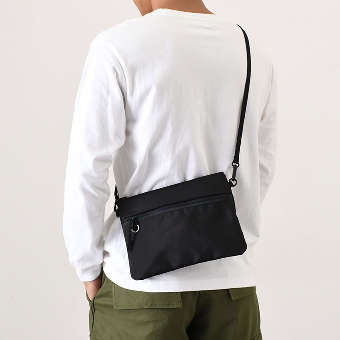 リアルスタイル REAL STYLE サコッシュ ショルダーバッグ レディース メンズ ポシェット 軽量 軽い 小さい 斜めがけ ポーチ おしゃれ スリム 撥水 カジュアル 大人 (テラコッタ) テラコッタ