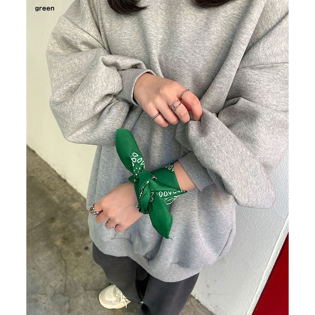 リアルスタイル REAL STYLE 領巾 大方 格紋 圍巾 男士 女士 正方形 55cm 髮帶 手帕 三角巾 時尚 蝴蝶結 佩斯利 春夏 秋冬