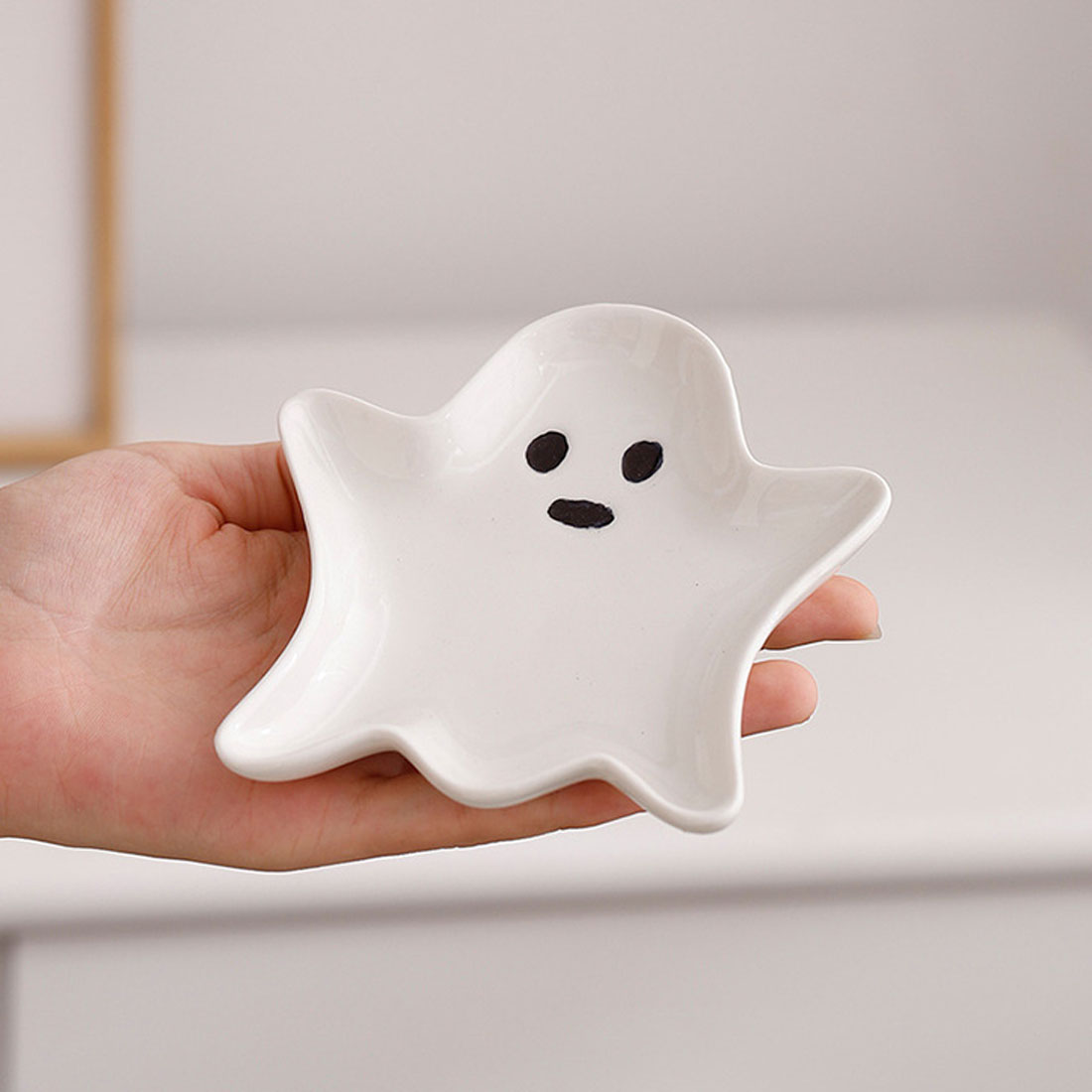 リアルスタイル REAL STYLE ハロウィン 飾り アクセサリートレイ トレーおばけ オバケ 陶器 アクセサリーケース 小物置き おしゃれ ピアス ネックレス リング 鍵 (ホワイト) ホワイト