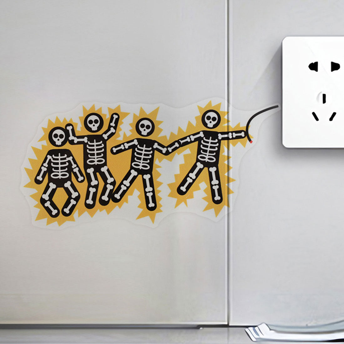 リアルスタイル REAL STYLE ハロウィン 飾り 壁 ウォールステッカー シール ガイコツ 骨 感電 はがせる 剥がせる 賃貸 玄関 仮装 パーティー 装飾 北欧 おしゃれ (ドクロ) ドクロ
