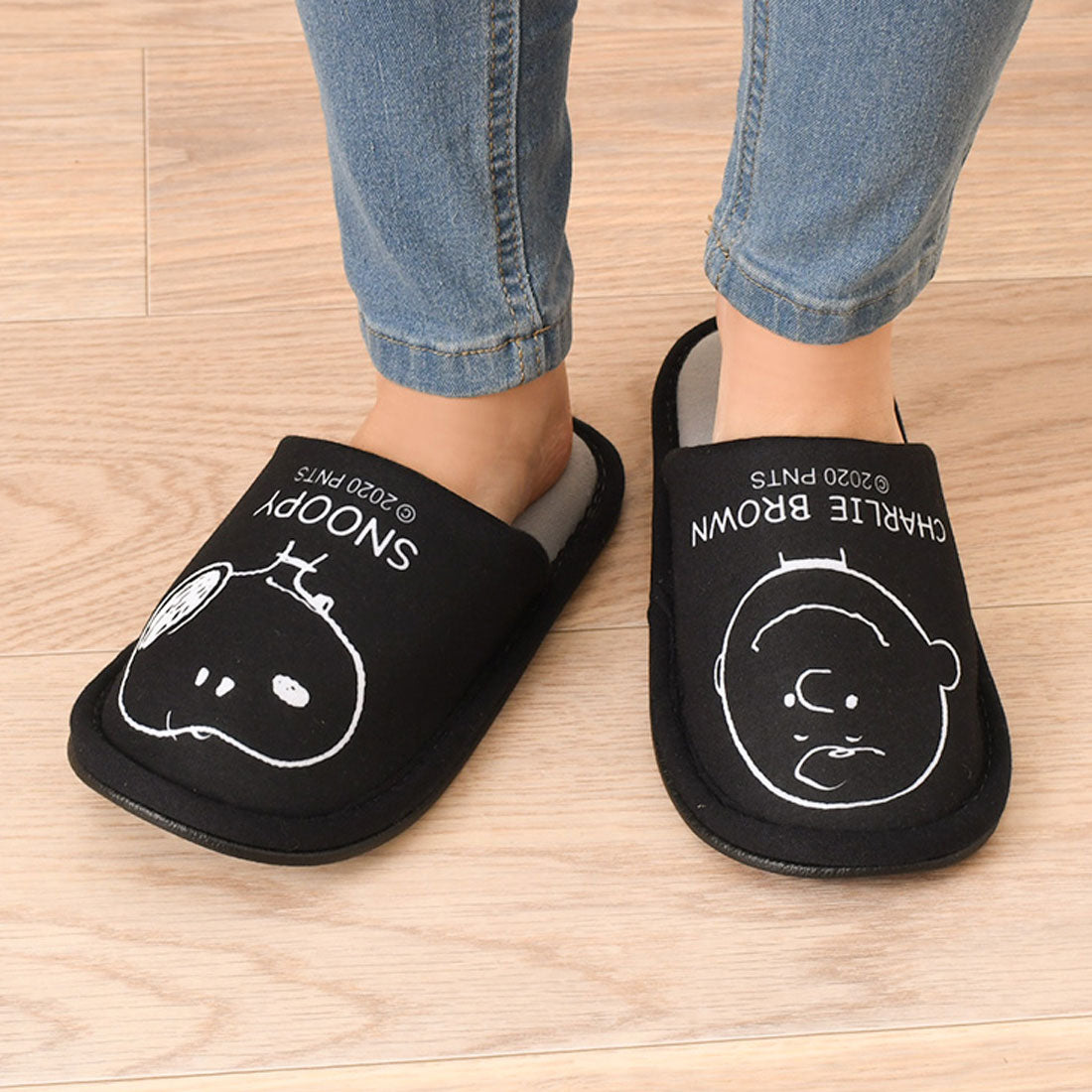 リアルスタイル REAL STYLE スリッパ 室内 レディース ルームシューズ 春夏 秋冬 おしゃれ トイレ 来客用 スヌーピー snoopy キャラクター サンダル 可愛い (ネイビー) ネイビー